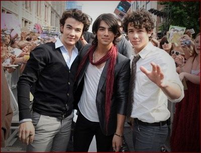 Fotolog de jonatika paranoid for the Jonas Brothers Fotolog de jonatika paranoid for the Jonas Brothers: JONAS BROTHERS MUCH MUSIC